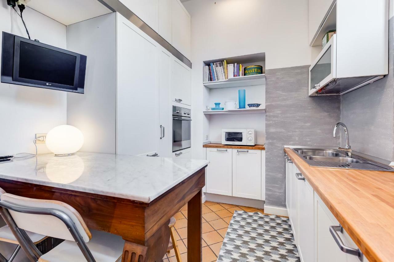 Colosseum Terrace Apartment Rome Bagian luar foto