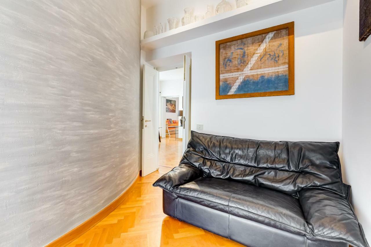 Colosseum Terrace Apartment Rome Bagian luar foto