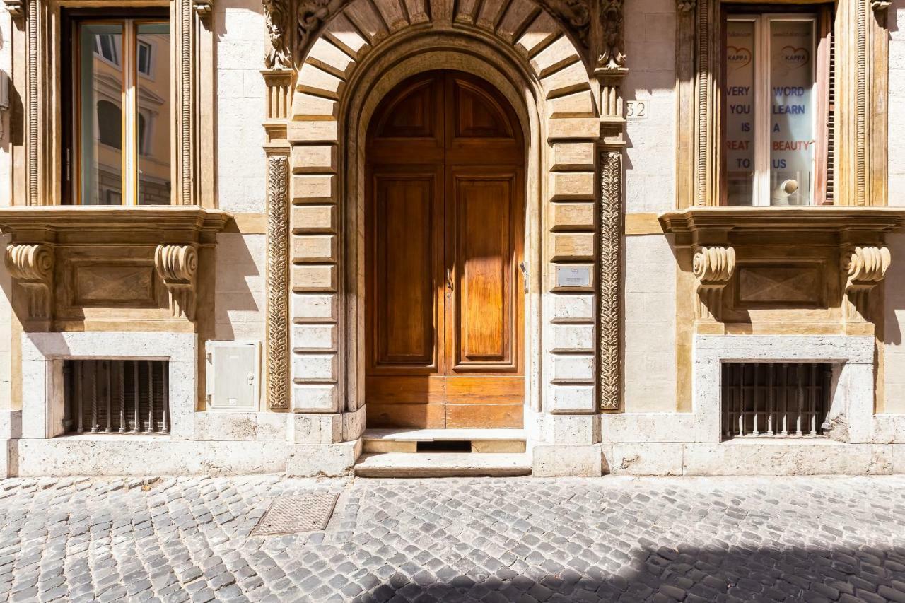 Colosseum Terrace Apartment Rome Bagian luar foto