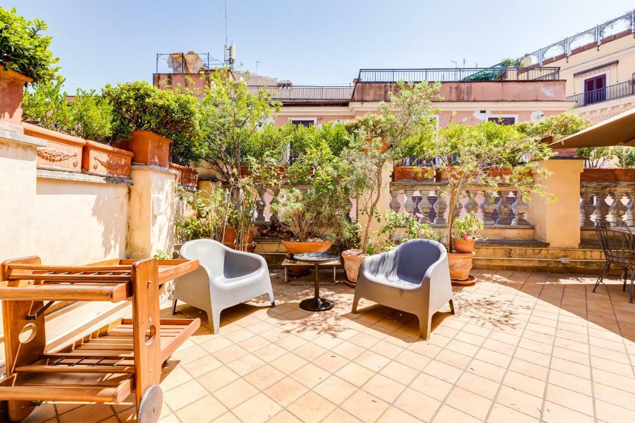 Colosseum Terrace Apartment Rome Bagian luar foto
