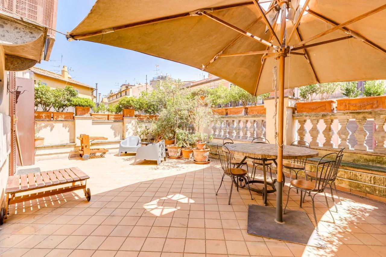 Colosseum Terrace Apartment Rome Bagian luar foto